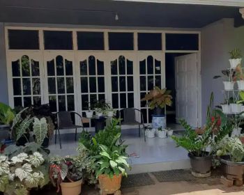 JUAL RUMAH DUA LANTAI
