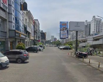 18684-Dj, Sewa Ruko 4 lantai Kelapa Gading