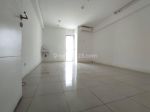 thumbnail-sewa-tahunan-tipe-studio-murah-apartemen-bassura-city-unfurnished-4