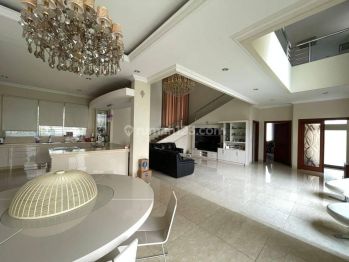 Rumah Hook Plus Swimming Pool Sutera Magnolia Dekat Living World Alam Sutera