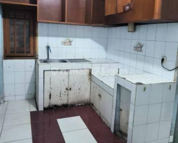 RUMAH KEREN DAN  CAKEP  STRATEGIS MAINROAD CIWARUGA BANDUNG