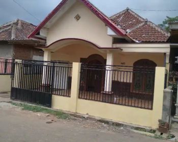 Dijual rumah jl Tutut, Malang