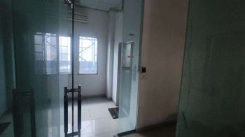 Disewakan Gedung Kantor Warung Jati Barat 18 Pejaten