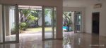 thumbnail-4-bedroom-modern-house-in-kemang-compound-12