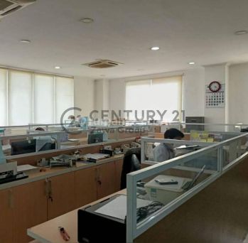 Gedung 5 Lt Lokasi Strategis Pinggir Jalan Digambir Jakpus