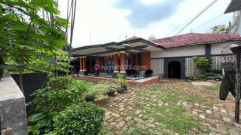 Rumah Nyaman Di Tengah Kota  Unfurnished