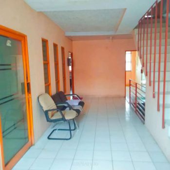 Disewakan Rumah Kantor Kayu Putih