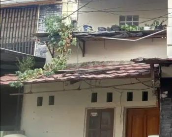 DI JUAL CEPAT RUMAH 2 LANTAI SHM