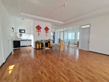 Gudang Bekasi sudirman LT 900 m2 Harga sewa 1 milyar nego