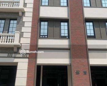 Disewakan harga murah Ruko PIK 2 uk 4,5x15 3 Lantai 85jt/th