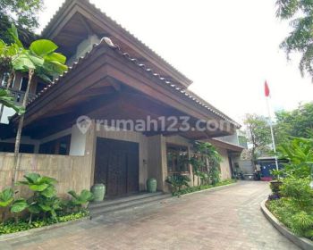 Disewakan Rumah Mewah Cocok Untuk Kedutaan di Patra Kuningan Jakarta