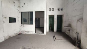 RIC.A214 SEWA GUDANG AREA KENJERAN KONTAINER 40 FEET BISA MASUK