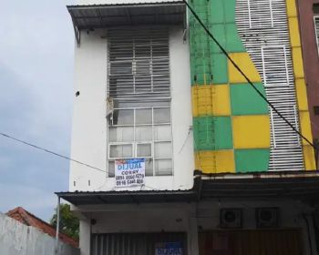 Dijual Ruko Raya Karang Menjangan. Dekat Dharmahusada, Kertajaya.