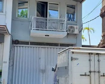 DISEWAKAN RUKO NOL JALAN LOKASI RAMAI PARKIR LUAS ARIEF RAHMAN HAKIM