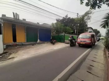 Disewakan Kios Baru Strategis Ramai Dekat King's Futsal Pintu 2 TMII