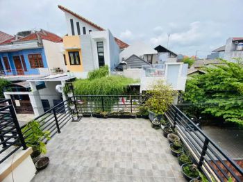 DI JUAL RUMAH DI AREA RESIMUKA MONANG MANING , DENPASAR