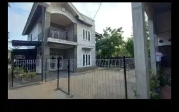 Jual cepat Rumah seperti vila plus kolam