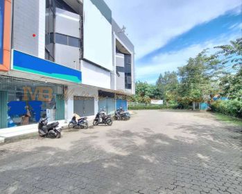 DISEWAKAN RUKO 3LT COCOK UNTUK TEMPAT USAHA, LOKASI STRATEGIS