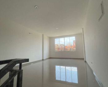 sewa ruko 3 lantai la riviera PIK 2 uk 4,5x15m kosongan