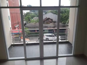 Jual cepat bangunan Ruko baru jadi di Jalan Durian Balebinarum