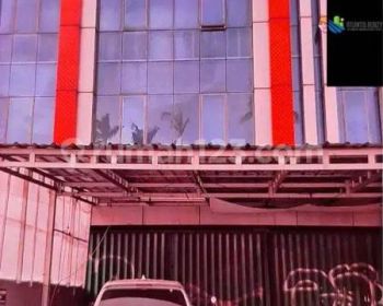 Ruko 3 Lantai Strategis di Jalan Raya Kihajar Dewantara, Ciputat,