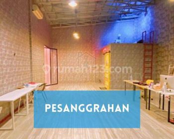 Rumah Pesanggrahan Petukangan Bisa Untuk Usaha Coffe Atau Konveksi