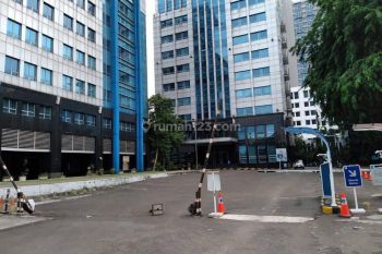 Kantor bekas kampus termurah di Jalan Diponegoro