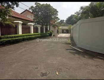 Dijual Tanah Bonus Rumah Mewah Dekat Jalan Ampera Jakarta Selatan