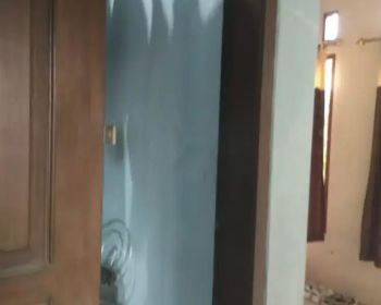 Di jual cepat rumah dua lantai daerah caplin