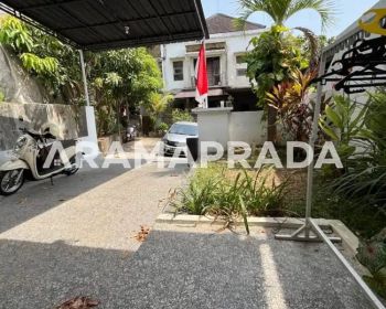 Disewakan Rumah Simple Modern Minimalis 2 Kamar Taman Griya Jimbaran