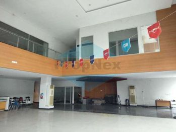 Ex Showroom di Nol Jalan Raya Kenjeran