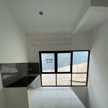 Di sewakan ruang usaha cocok untuk coffe, kantor dll Di pasirluyu