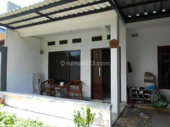 Rumah Dekat Studio Alam Depok