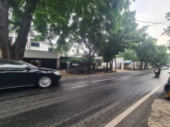 DIJUAL RUMAH DI BAWAH NJOP DI JL. PEJATEN