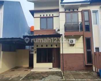 Rumah bagus 2 Lantai siap huni di Perum citra kencana cirendeu Tangerang selatan