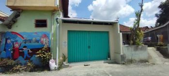 Disewakan warung/kios dikelilingi perumahan