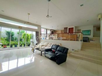 Dijual Rumah di Kedoya Permai