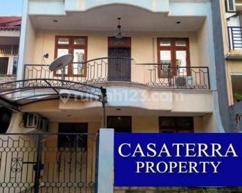 Dijual Rumah Komplek Griya Inti Sentosa Uku 7x17 Strategis Eksklusif Hrg Menarik