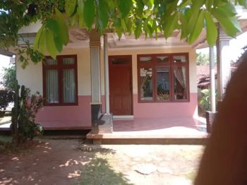 Jual rumah ada kos-kosan 8 pintu,,
