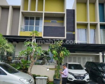 Rumah Rumah Mozart Gading di Gading Serpong, Tangerang