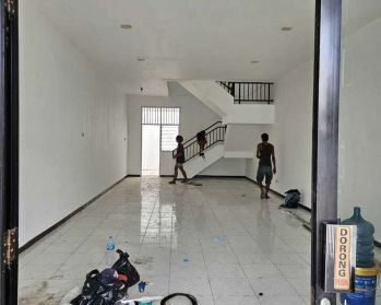 Disewakan Ruko Odessa 2 Lantai Bagus Siap Pakai Hadap Jalan Besar