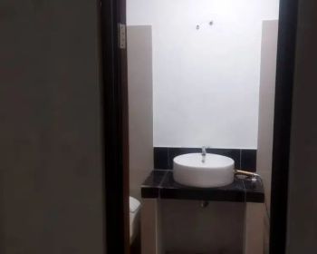 dikontrakan sangat strategis rumah tengah kota cihampelas bandung jawa