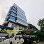 thumbnail-gedung-kantor-pinggir-jalan-wolter-mongonsidi-jakarta-selatan-bagus-7