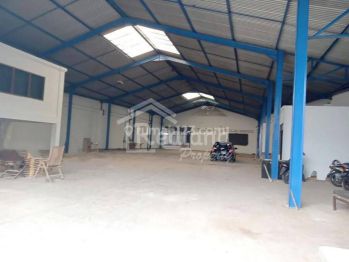 Gudang di Slamet Riyadi , Kartosura Sukoharjo Si Vn Me 5853s