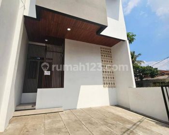 Dijual Rumah Baru Pusat Kota di Sayap Lengkong Bandung