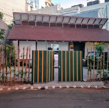 Disewakan minimal 1 thn rmh panggung unik tmn luas Citragran strategis