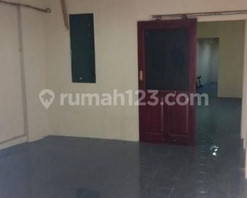 Disewakan Ruko di Buah Batu 91 m²