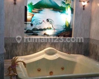 Rumah 2 Lantai SHM Bagus Timur di Kencana Loka BSD