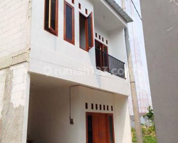 Dijual Rumah Baru 2 Lantai di Karang Tengah