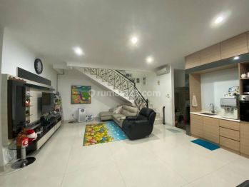 Dijual rumah murah LT 9×18 terawat dan siap huni (NEGO) di Gading Elok Utara